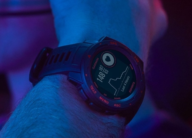 Smartwatch Dari Garmin Siap Bantu Lo Fokus Jadi Pro Player Esports!